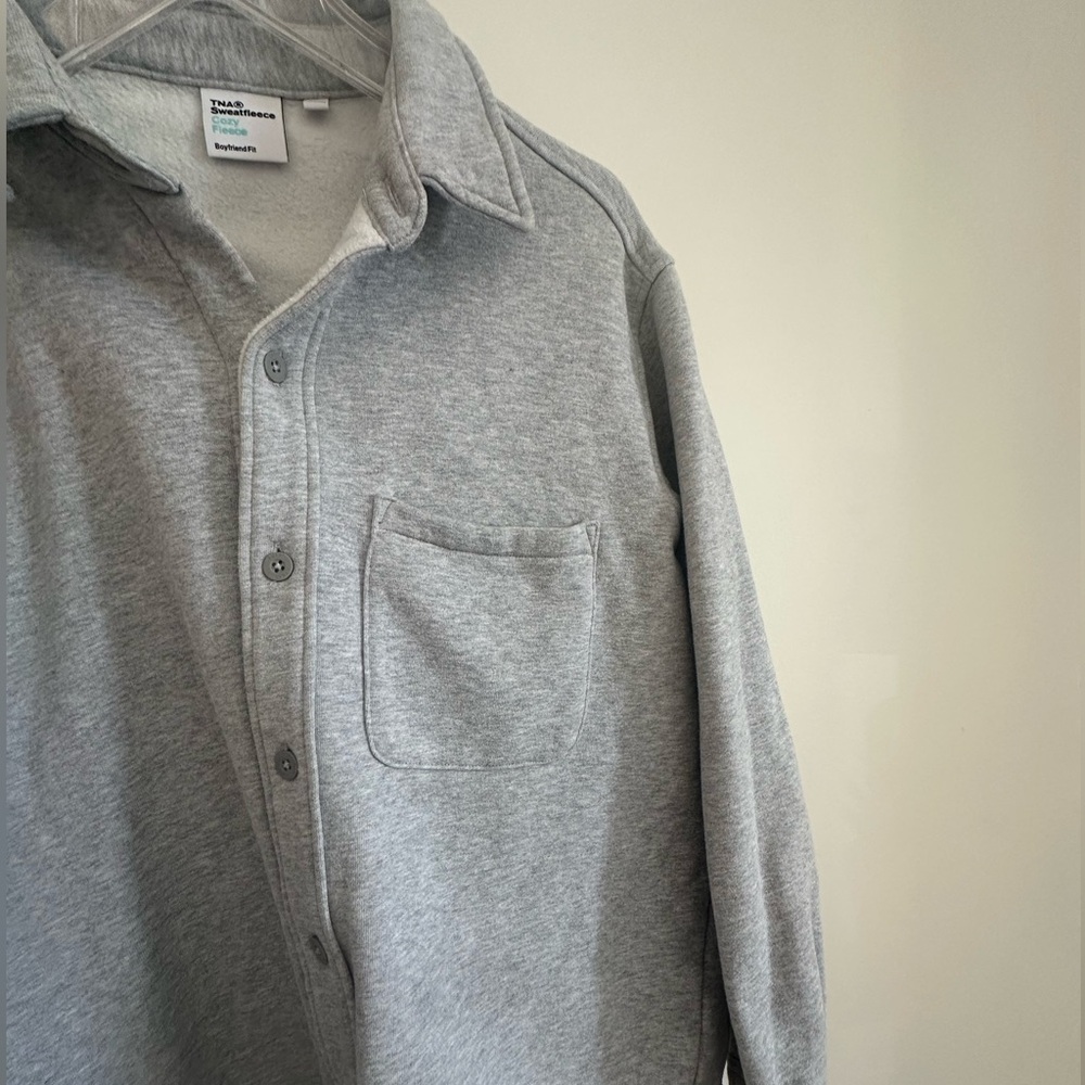 Aritzia TNA fleece boyfriend button down sweater jacket - Picture 2 of 4